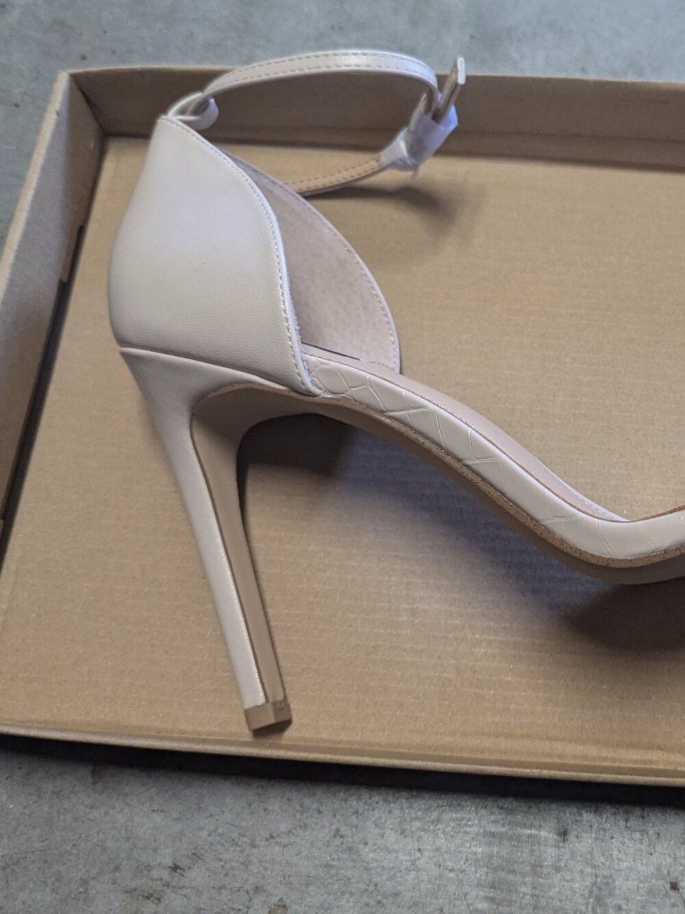 steve madden high heels sandals  11M